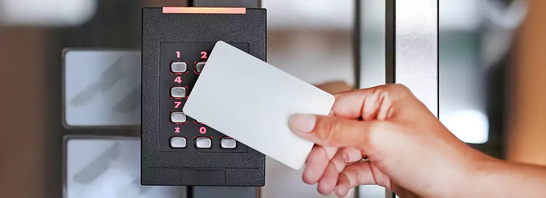 Benefits of Card Lock Readers for Properties in Safety Harbor, FL